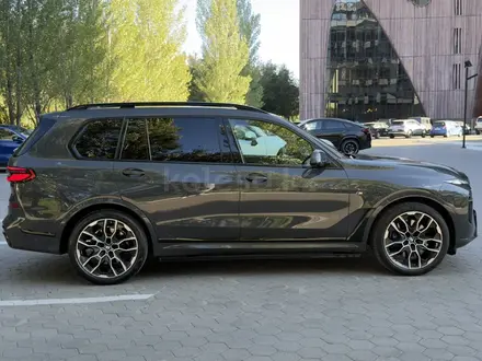 BMW X7 2024 года за 70 000 000 тг. в Астана – фото 6