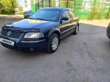Volkswagen Passat 2004 годаүшін3 000 000 тг. в Астана – фото 2