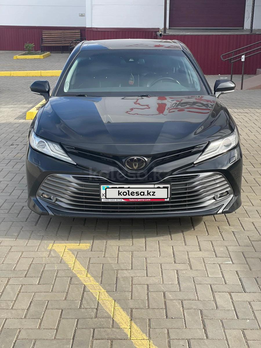 Toyota Camry 2018 г.