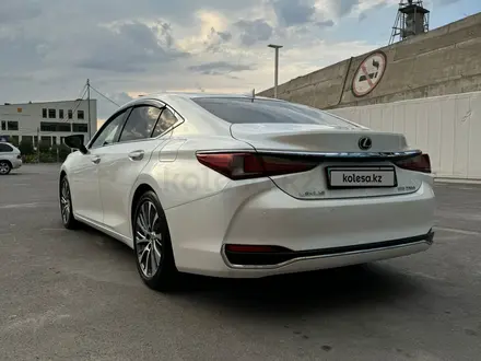 Lexus ES 250 2018 года за 18 000 000 тг. в Алматы – фото 9