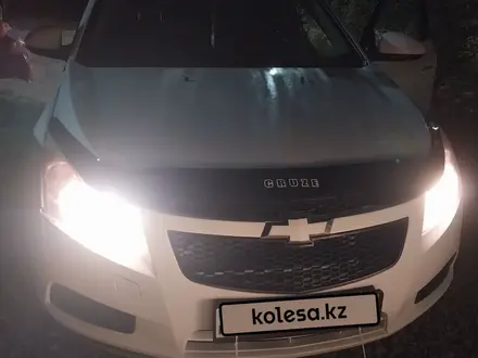 Chevrolet Cruze 2012 года за 3 500 000 тг. в Актобе – фото 6