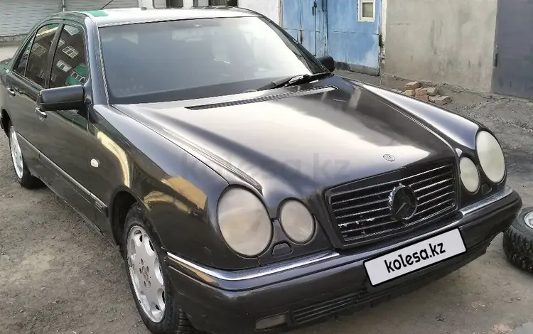 Mercedes-Benz E 280 1996 годаfor2 500 000 тг. в Жезказган