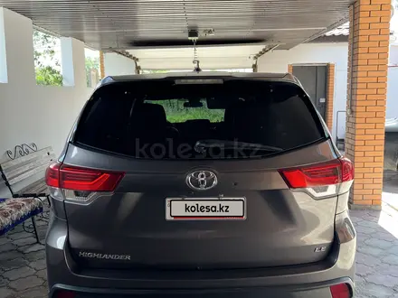 Toyota Highlander 2018 года за 12 300 000 тг. в Атырау – фото 5
