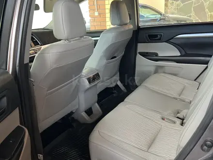 Toyota Highlander 2018 года за 12 300 000 тг. в Атырау – фото 7
