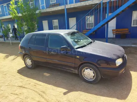 Volkswagen Golf 1993 года за 800 000 тг. в Балхаш – фото 2