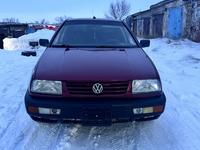 Volkswagen Vento 1993 годаfor1 350 000 тг. в Караганда