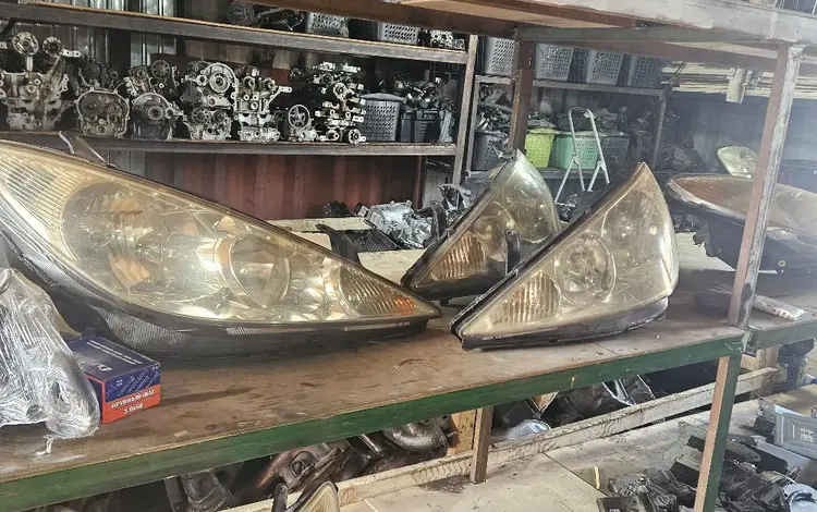 Фары есть мы в идеальном состоянии за 30 000 тг. в Алматы
