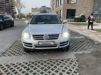 Volkswagen Touareg 2005 годаүшін5 600 000 тг. в Алматы