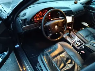 BMW 740