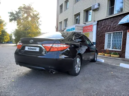 Toyota Camry 2017 года за 11 000 000 тг. в Петропавловск – фото 3