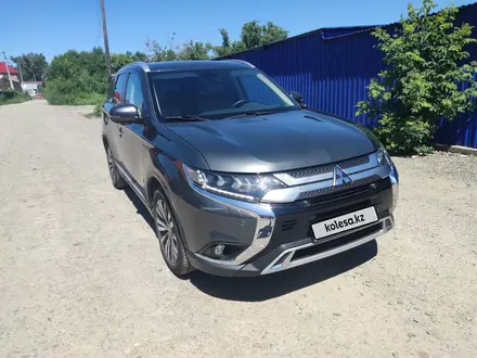 Mitsubishi Outlander 2021 года за 13 500 000 тг. в Усть-Каменогорск – фото 4