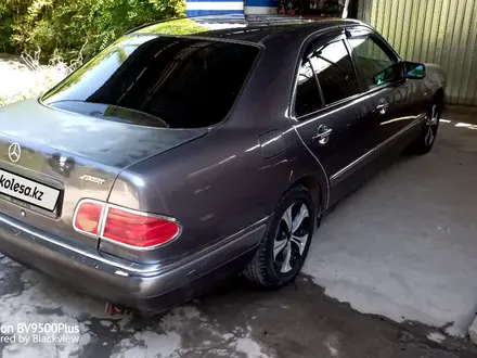 Mercedes-Benz E 200 1997 года за 2 500 000 тг. в Шу – фото 8