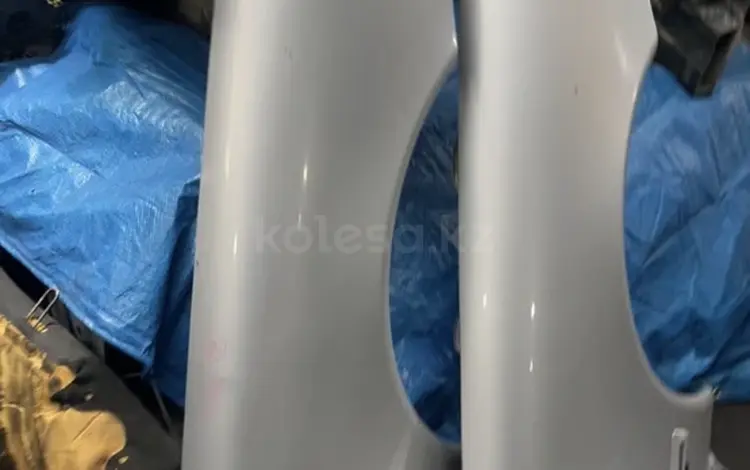 Крыло на Mercedes Benz W 210 за 1 193 тг. в Алматы