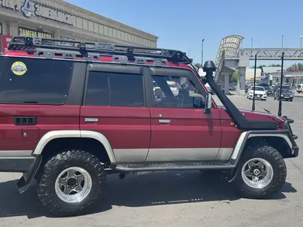 Toyota Land Cruiser Prado 1995 года за 10 000 000 тг. в Алматы – фото 59