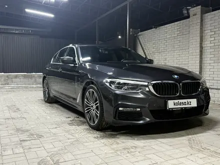 BMW 520 2018 года за 21 000 000 тг. в Алматы – фото 4