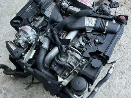 Двигатель Mercedes OM642 3.0 CDI за 2 000 000 тг. в Атырау – фото 5
