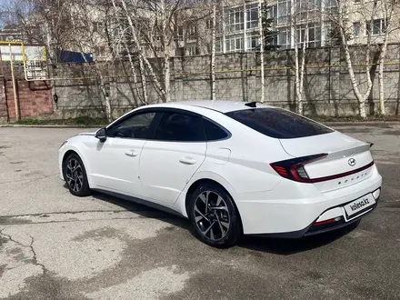 Hyundai Sonata 2019 года за 10 500 000 тг. в Алматы – фото 8
