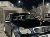 Mercedes-Benz C 200 2000 года за 2 800 000 тг. в Темиртау – фото 2