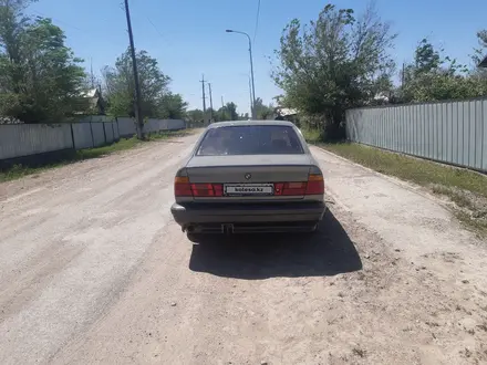 BMW 525 1992 года за 1 300 000 тг. в Сарыозек – фото 3