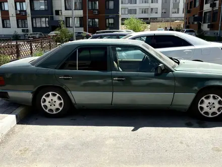 Mercedes-Benz E 230 1992 года за 1 010 000 тг. в Шымкент – фото 5