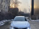 Toyota Camry 2015 годаүшін12 500 000 тг. в Шымкент