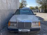 Mercedes-Benz E 200 1990 годаfor1 100 000 тг. в Шымкент