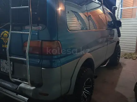 Mitsubishi Delica 1997 года за 4 200 000 тг. в Алматы