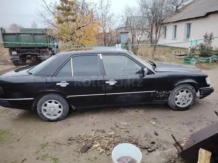 Mercedes-Benz E 230 1991 года за 800 000 тг. в Алматы – фото 3