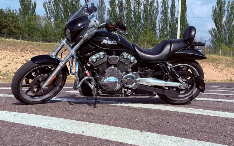 Harley-Davidson  V-Rod 2006 года за 4 900 000 тг. в Алматы