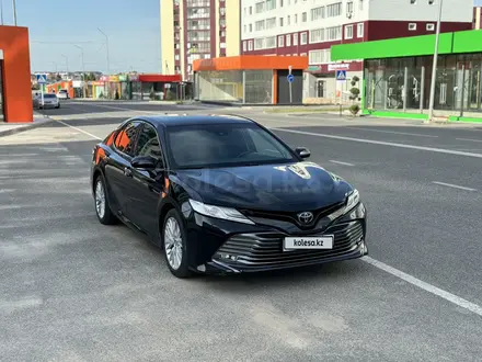 Toyota Camry 2019 года за 14 500 000 тг. в Шымкент