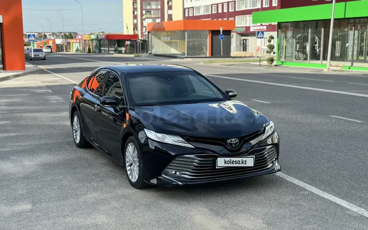 Toyota Camry 2019 года за 14 500 000 тг. в Шымкент