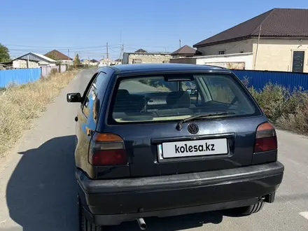 Volkswagen Golf 1992 года за 1 600 000 тг. в Атырау – фото 5