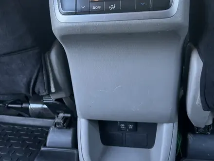 Toyota Highlander 2019 года за 16 000 000 тг. в Астана – фото 19
