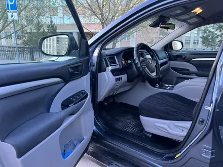 Toyota Highlander 2019 года за 16 000 000 тг. в Астана – фото 22