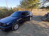 Volkswagen Vento 1995 года за 2 500 000 тг. в Алматы – фото 2