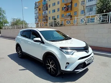 Toyota RAV4 2018 года за 13 000 000 тг. в Астана – фото 17