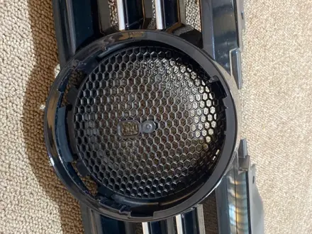 Решётка радиатора — Volkswagen Jetta 6 2011-2015 за 15 000 тг. в Алматы – фото 3