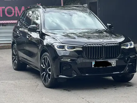 BMW X7 2020 года за 48 000 000 тг. в Алматы – фото 2
