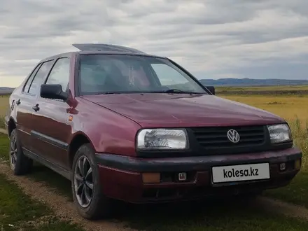 Volkswagen Vento 1993 года за 1 500 000 тг. в Караганда – фото 3