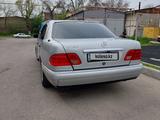 Mercedes-Benz E 280 1996 года за 3 200 000 тг. в Алматы – фото 4