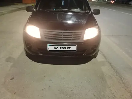 ВАЗ (Lada) Granta 2190 2013 года за 1 750 000 тг. в Семей – фото 2