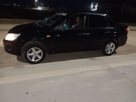 ВАЗ (Lada) Granta 2190 2013 года за 1 750 000 тг. в Семей – фото 3