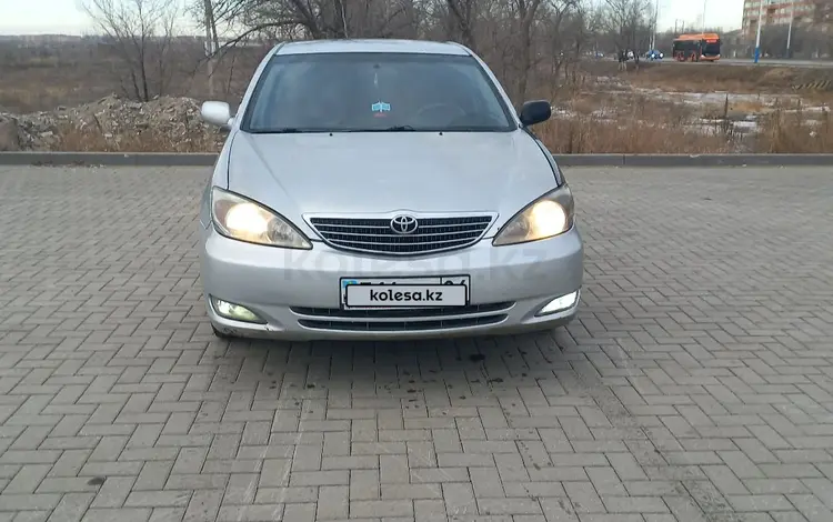 Toyota Camry 2004 года за 3 500 000 тг. в Актобе