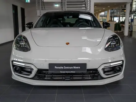 Porsche Panamera 2023 года за 95 500 000 тг. в Алматы – фото 2