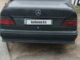 Mercedes-Benz E 280 1992 года за 1 800 000 тг. в Каратау – фото 2