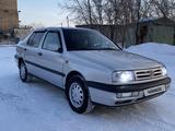 Volkswagen Vento 1994 года за 1 570 000 тг. в Караганда