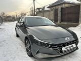 Hyundai Elantra 2021 года за 11 350 000 тг. в Алматы – фото 2