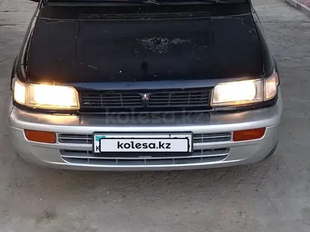 Mitsubishi Space Runner 1992 года за 900 000 тг. в Атырау