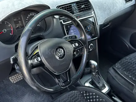Volkswagen Polo 2015 года за 6 050 000 тг. в Актобе – фото 10
