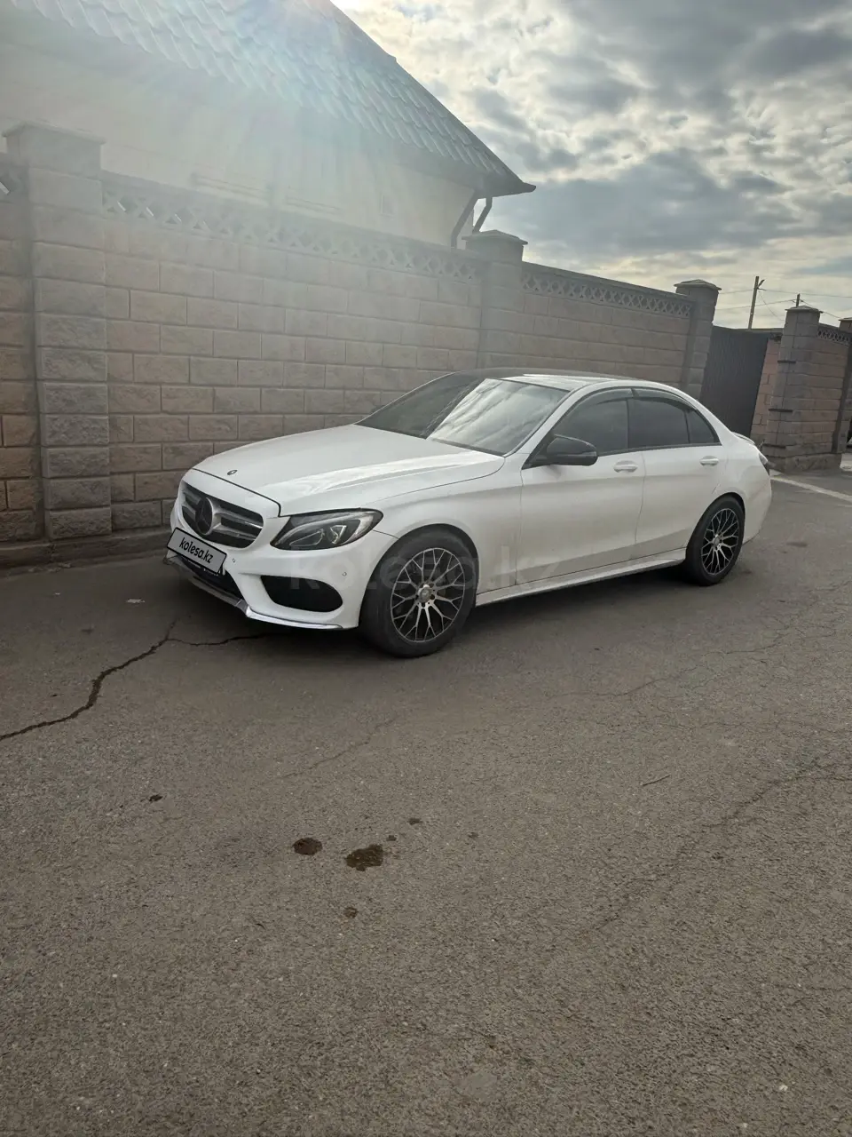 Mercedes-Benz E-Class, 2016